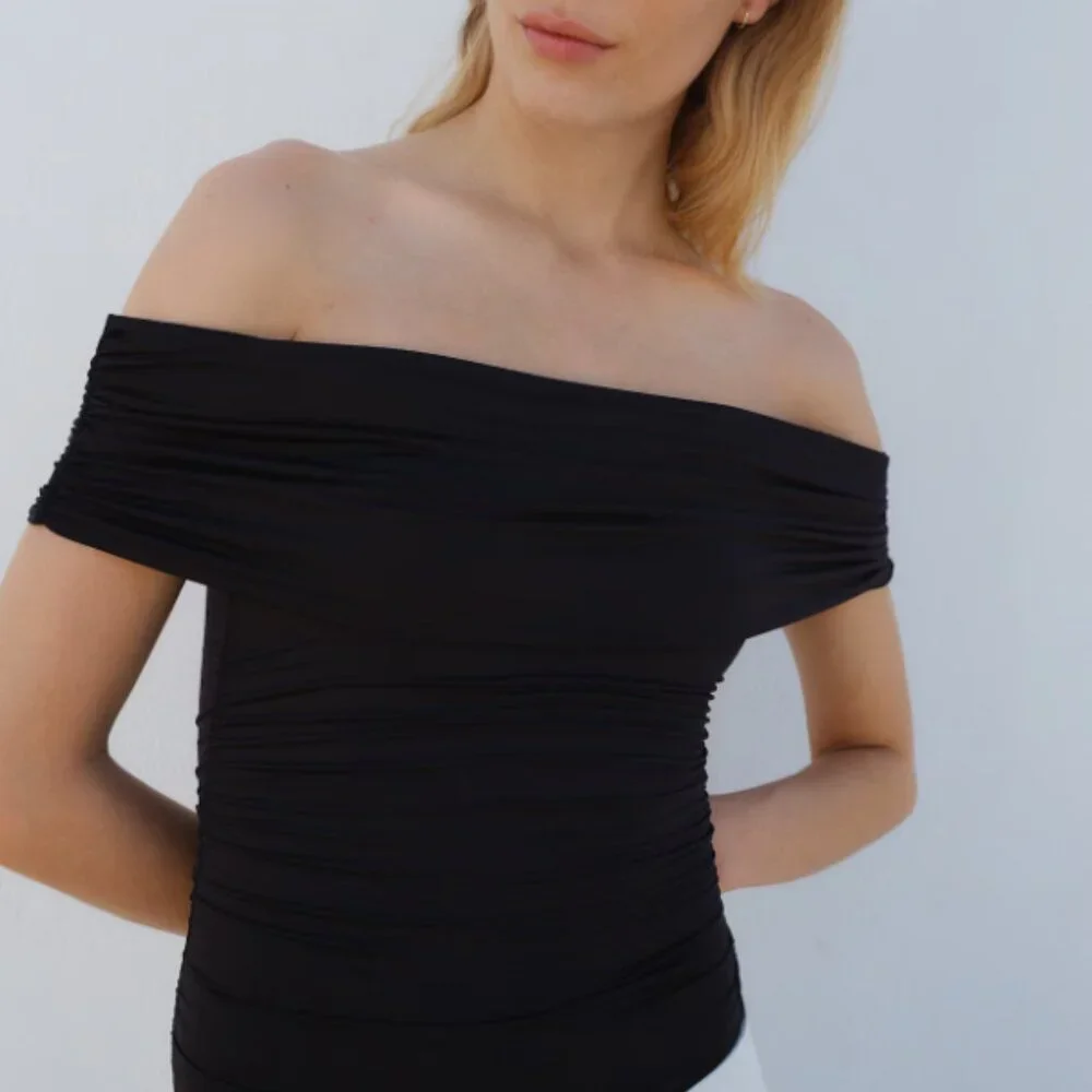 NWOT H&M Gathered Off-the-Shoulder Bodysuit Black Small - Picture 4 of 7